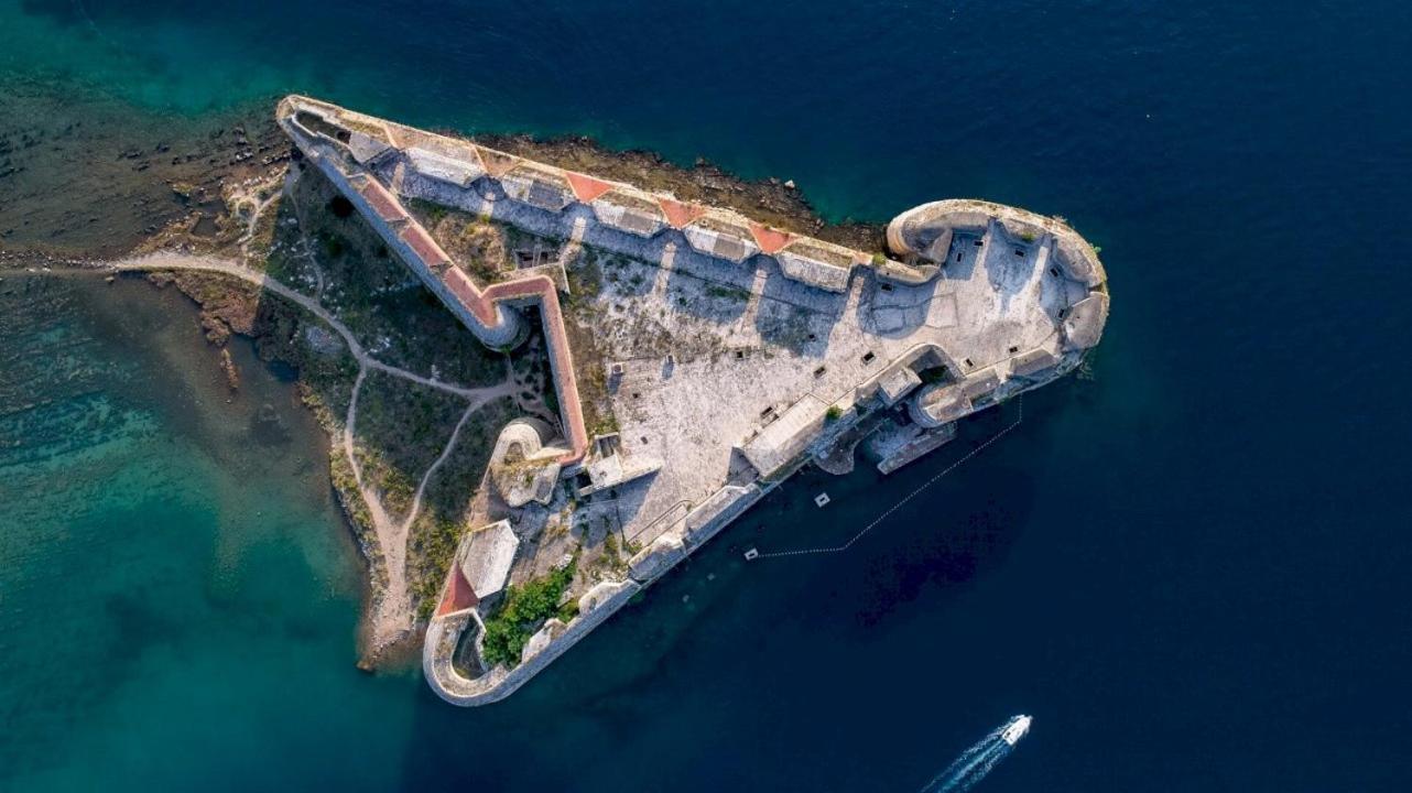 Braco Apartments By The Sea With A Sea View Žaborić Exteriér fotografie
